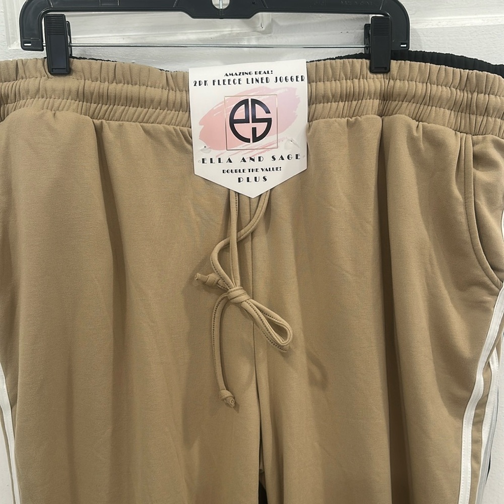 NWT Ella and sage Jogger Pants 2 PK tan and black plus size 3XL